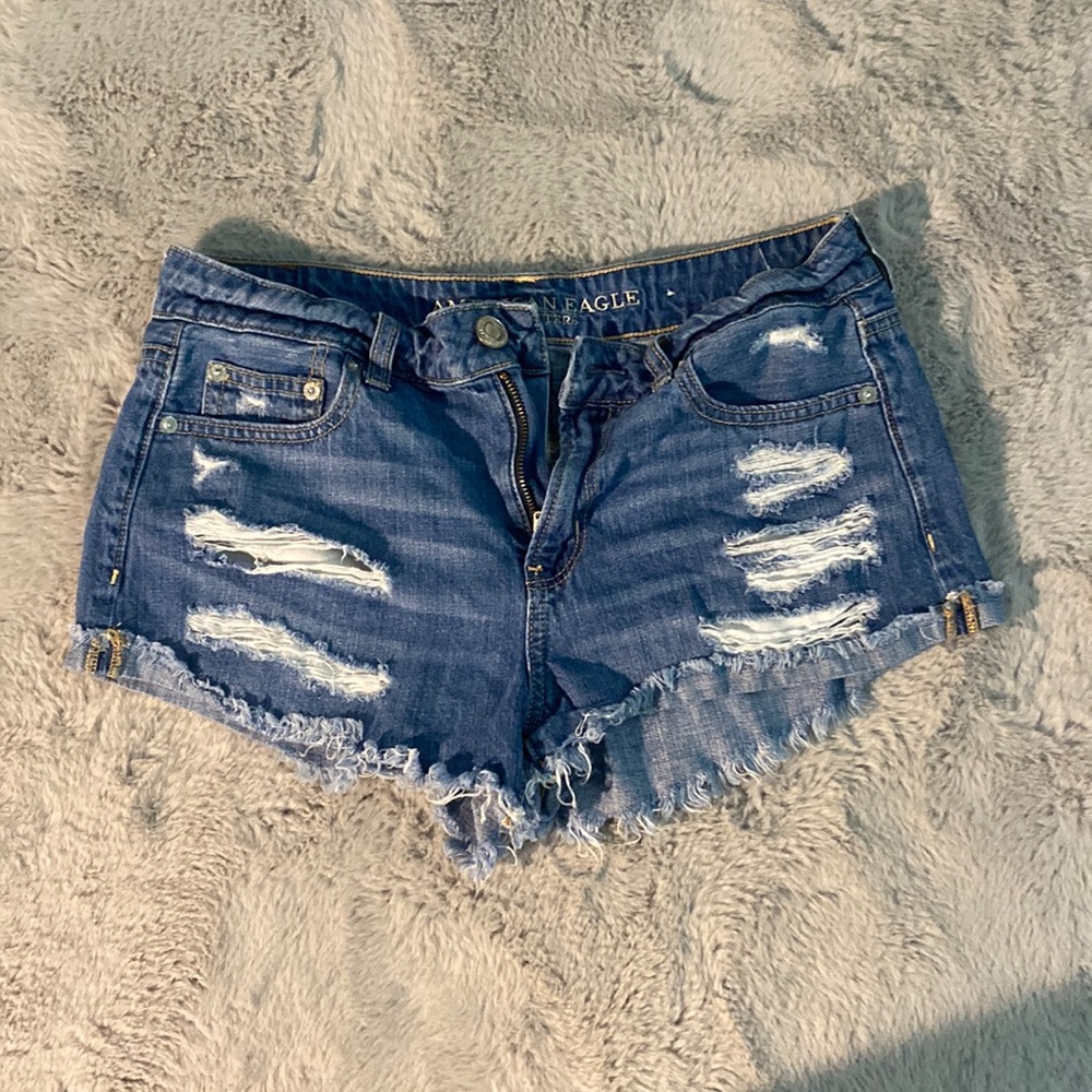 women’s american eagle jean shorts ( tom girl shortie) size 4